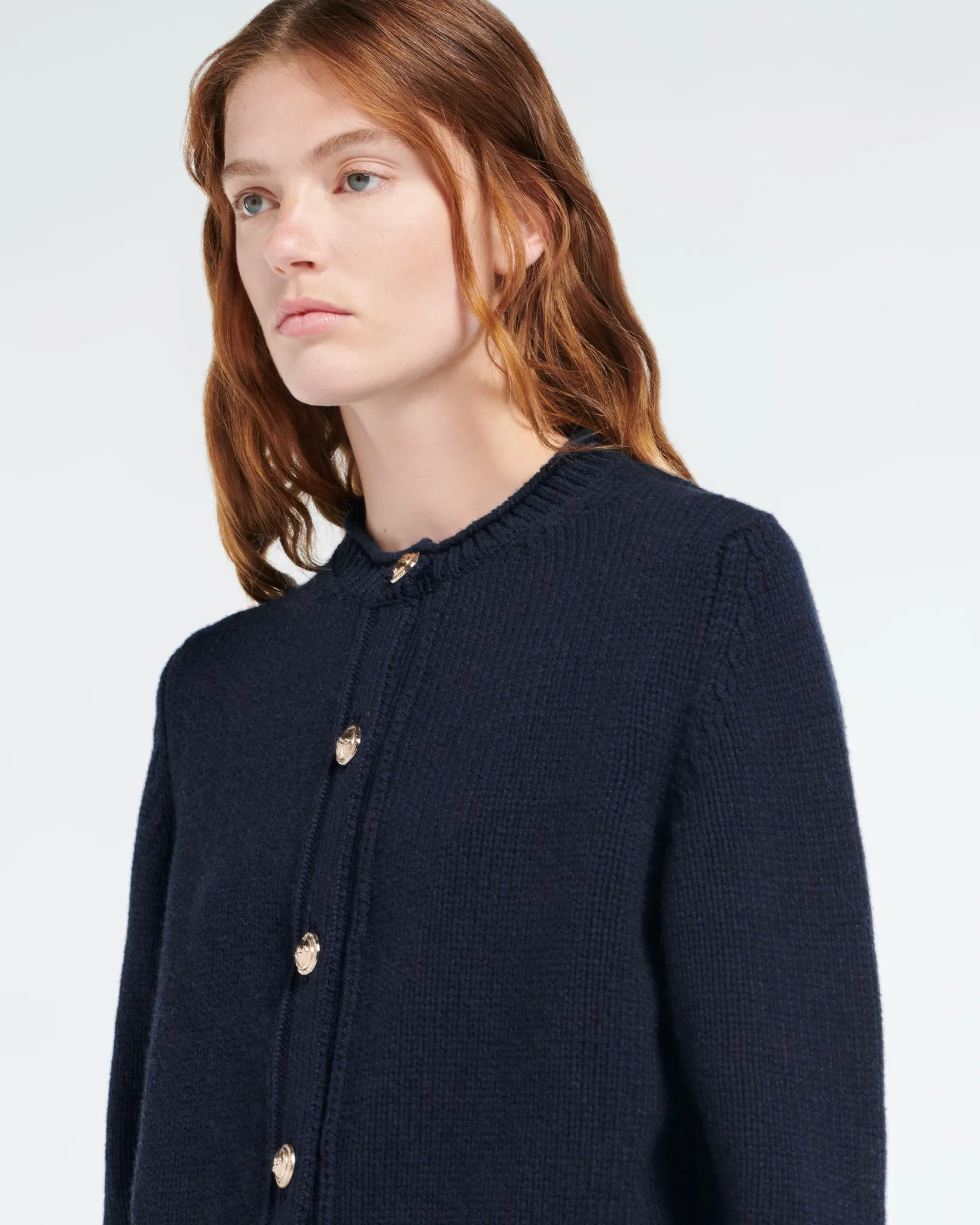 Women Barrie Cardigan in chunky cashmere with gold buttons