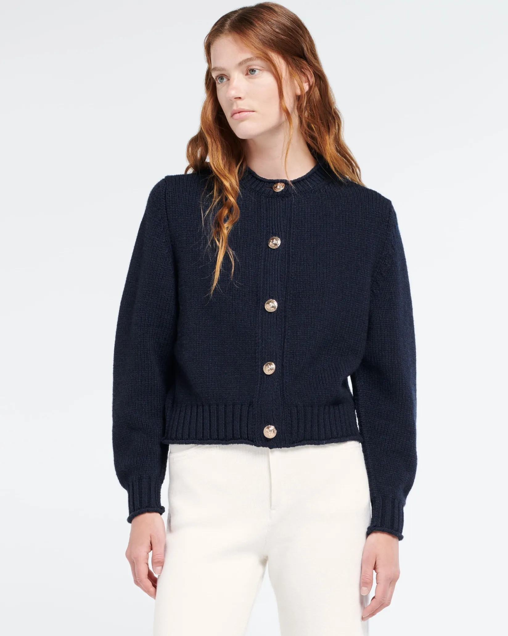 Women Barrie Cardigan in chunky cashmere with gold buttons