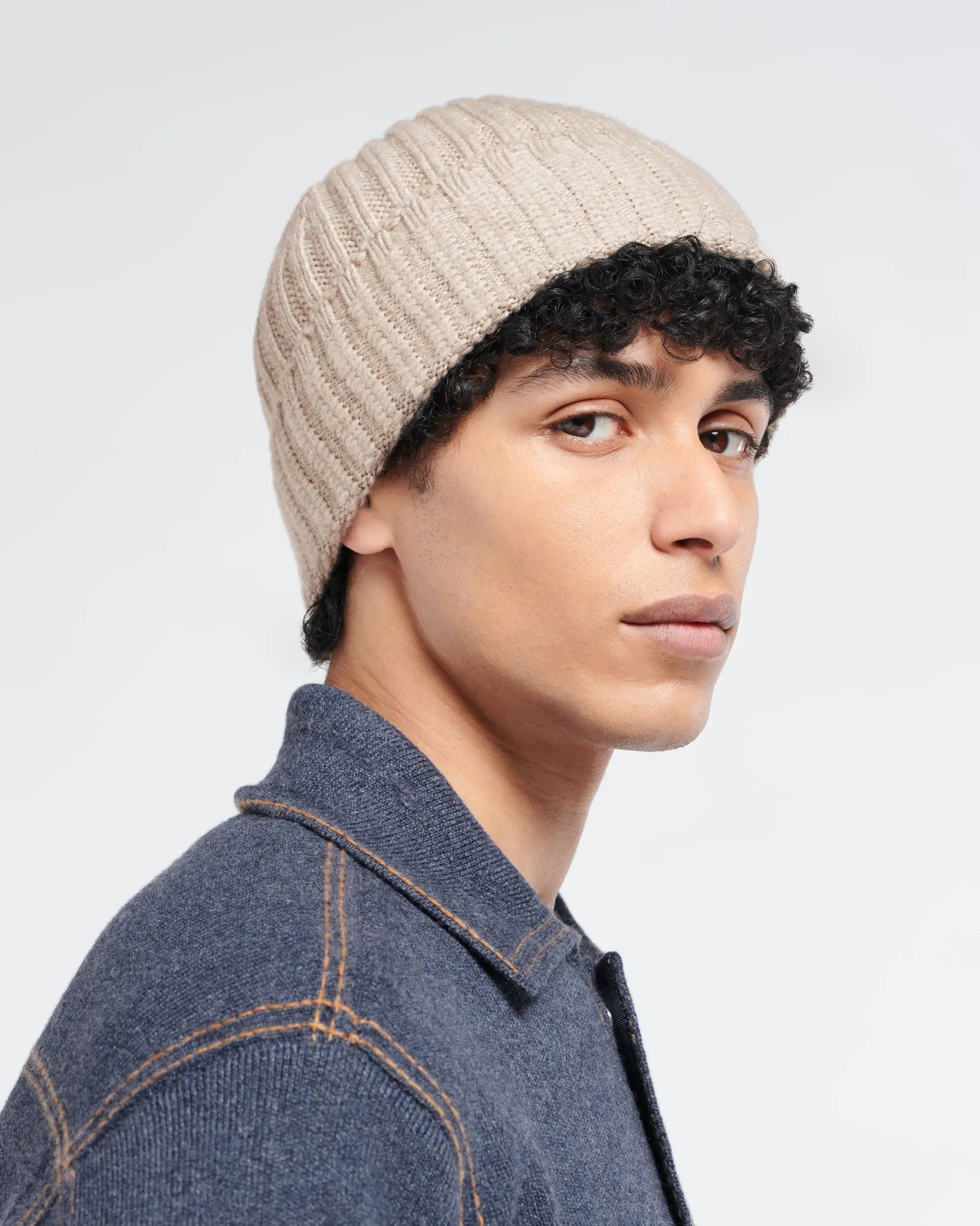 Women Barrie Cashmere beanie
