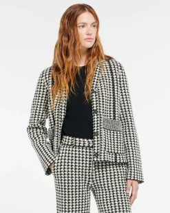 Women Barrie Cashmere suit jacket with a houndstooth motif