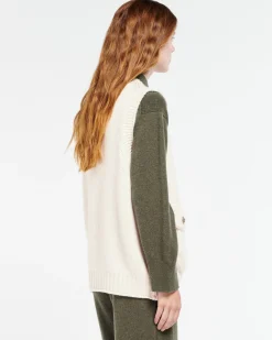 Women Barrie Chunky sleeveless cardigan with gold buttons