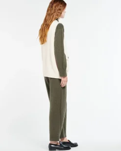 Women Barrie Chunky sleeveless cardigan with gold buttons