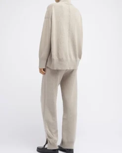 Women Barrie Iconic oversized roll-neck cashmere jumper