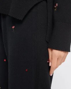 Women Barrie Iconic trousers in cashmere with floral embroidery