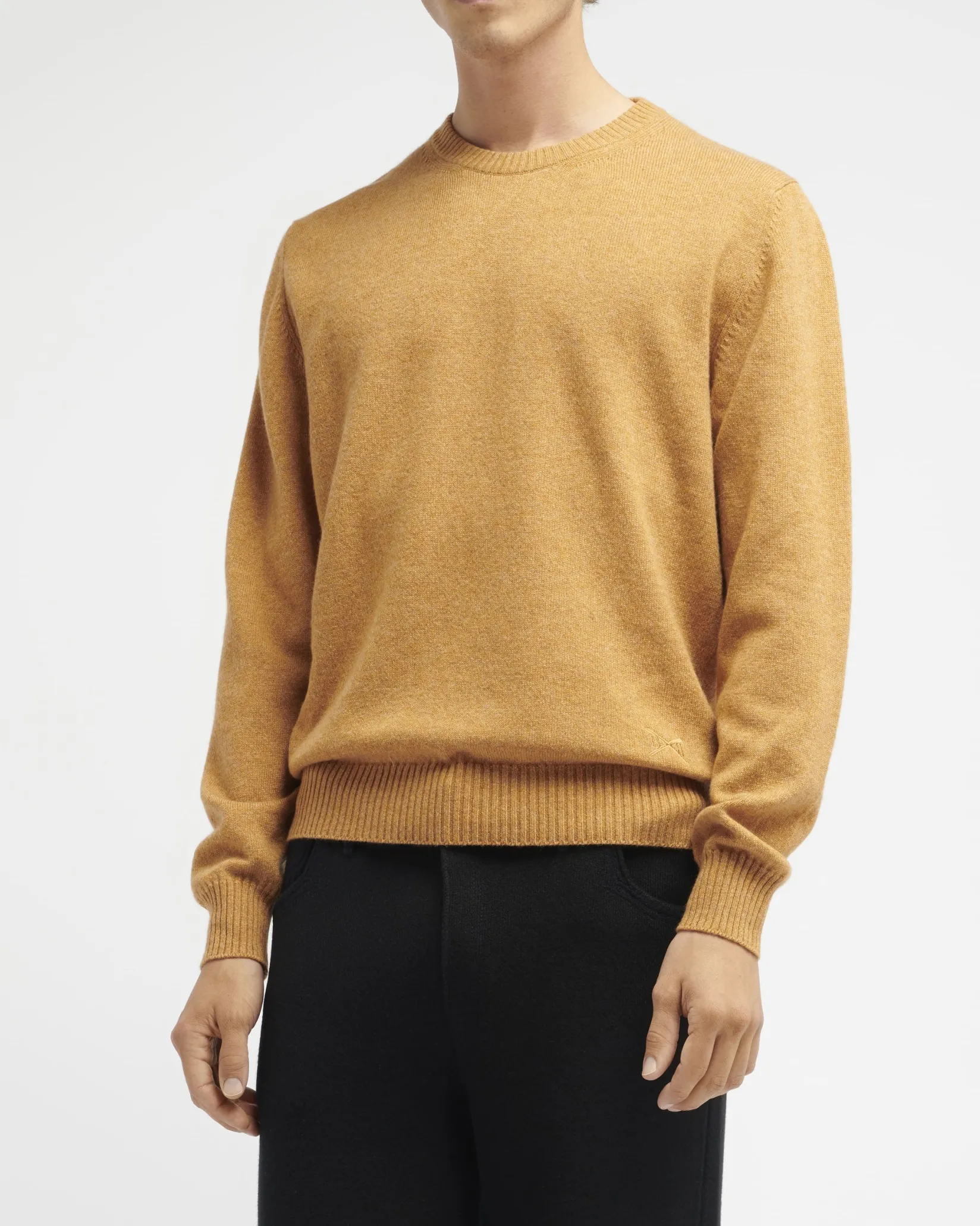 Barrie Round neck cashmere B Label jumper