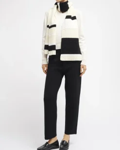 Women Barrie Textured cashmere scarf