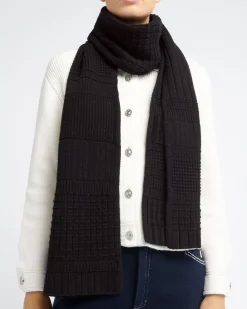 Women Barrie Textured cashmere scarf