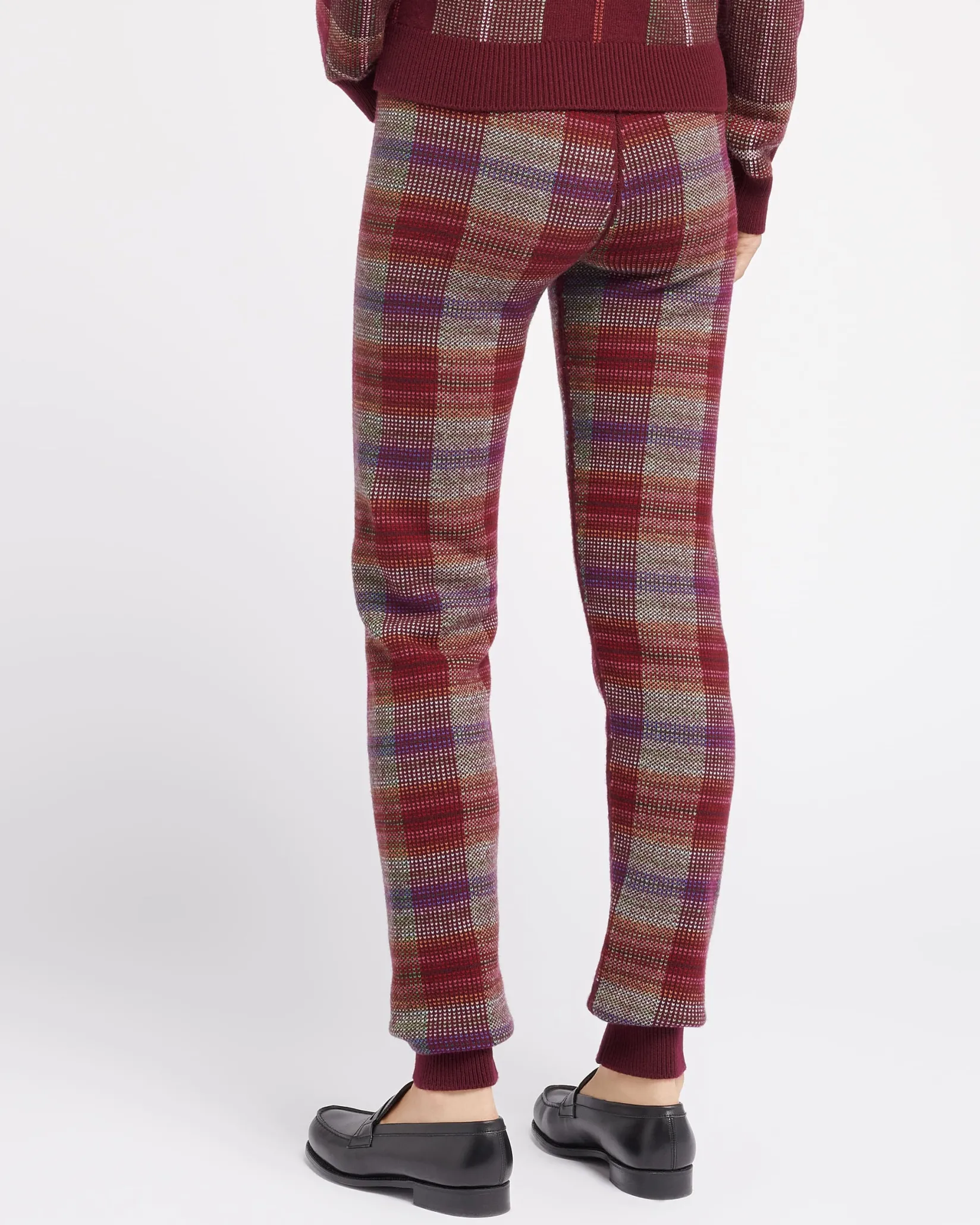 Women Barrie Trousers in cashmere and wool with a tartan motif