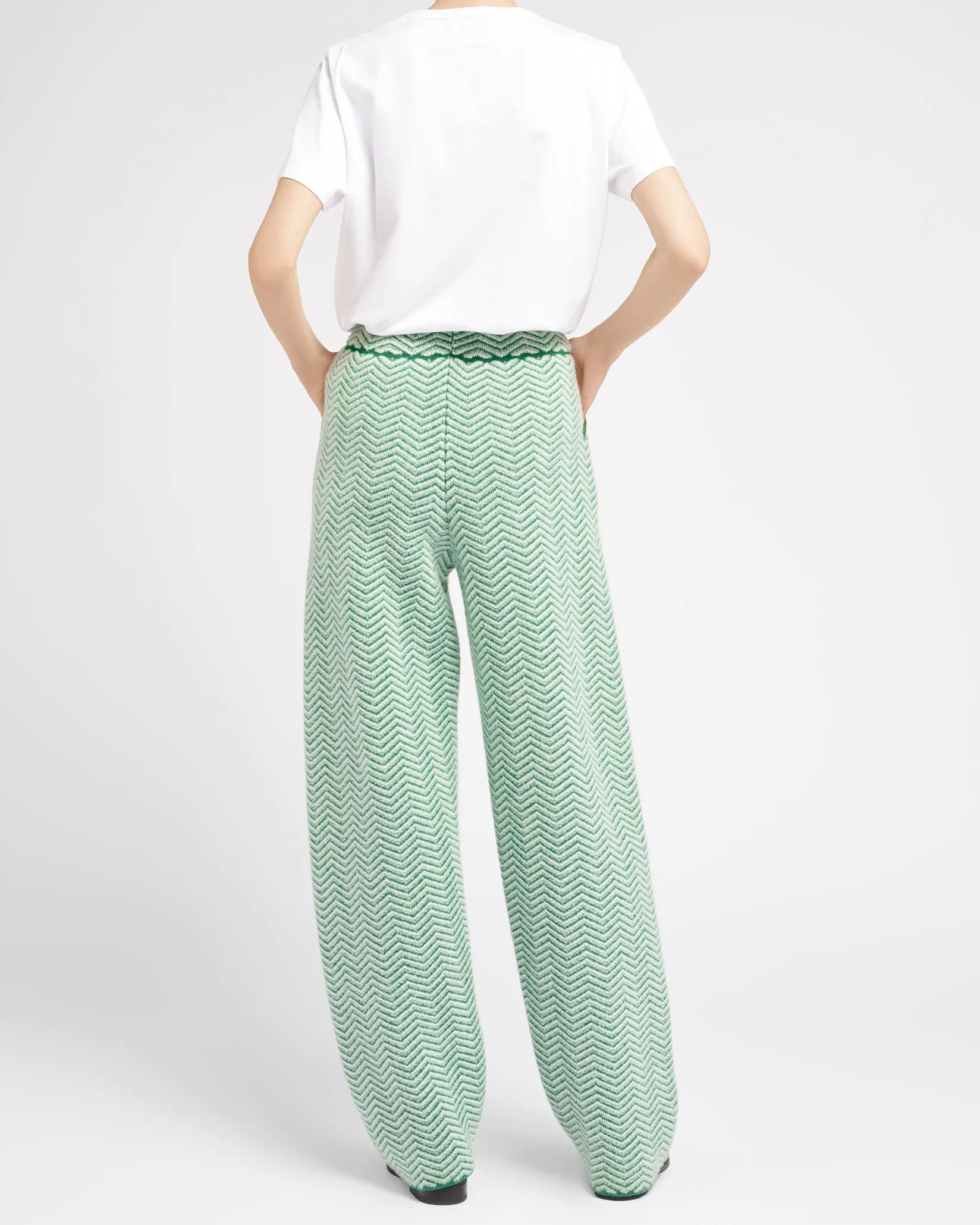 Women Barrie Trousers in cashmere, wool and silk with a chevron motif