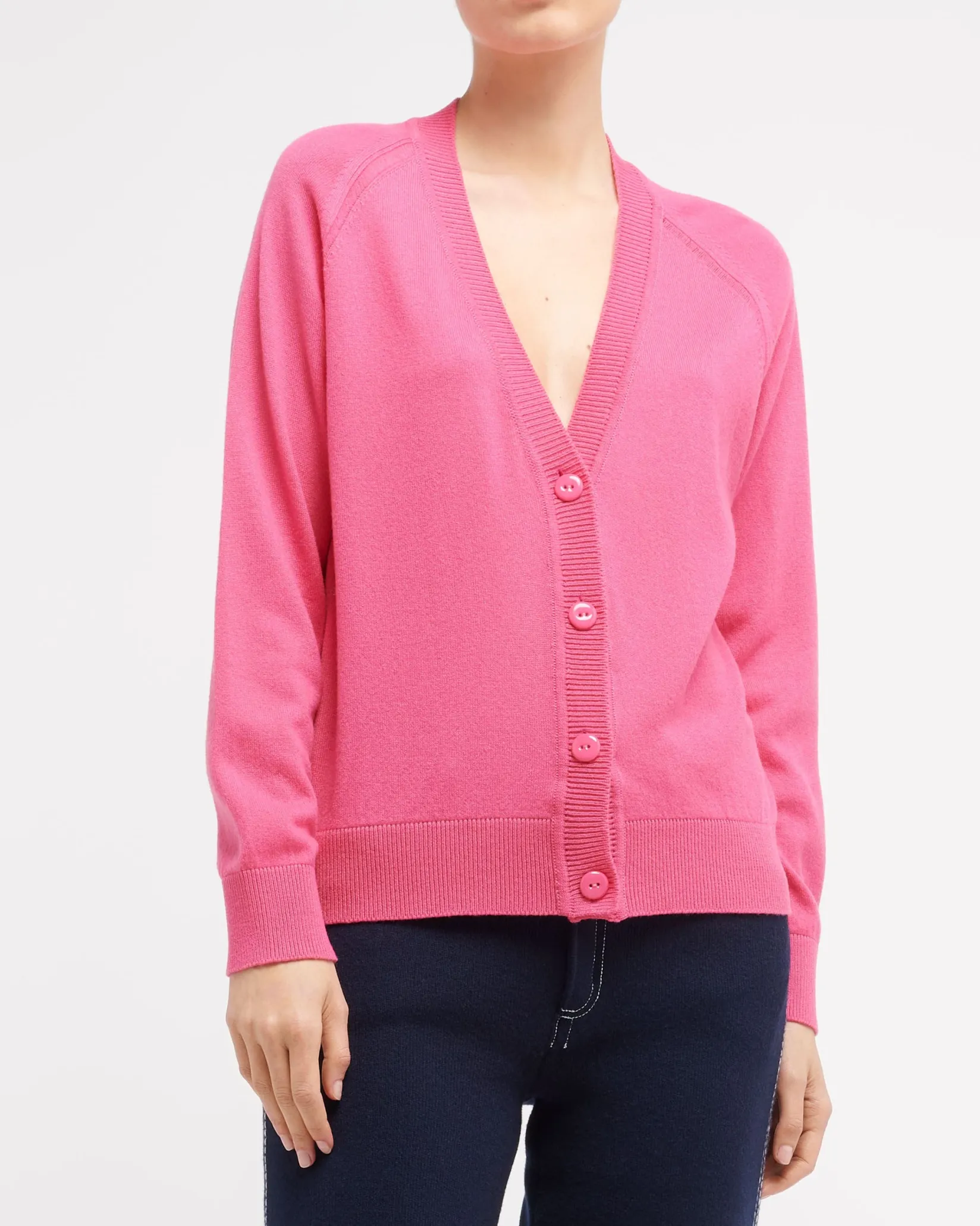 Women Barrie V-neck cashmere cardigan