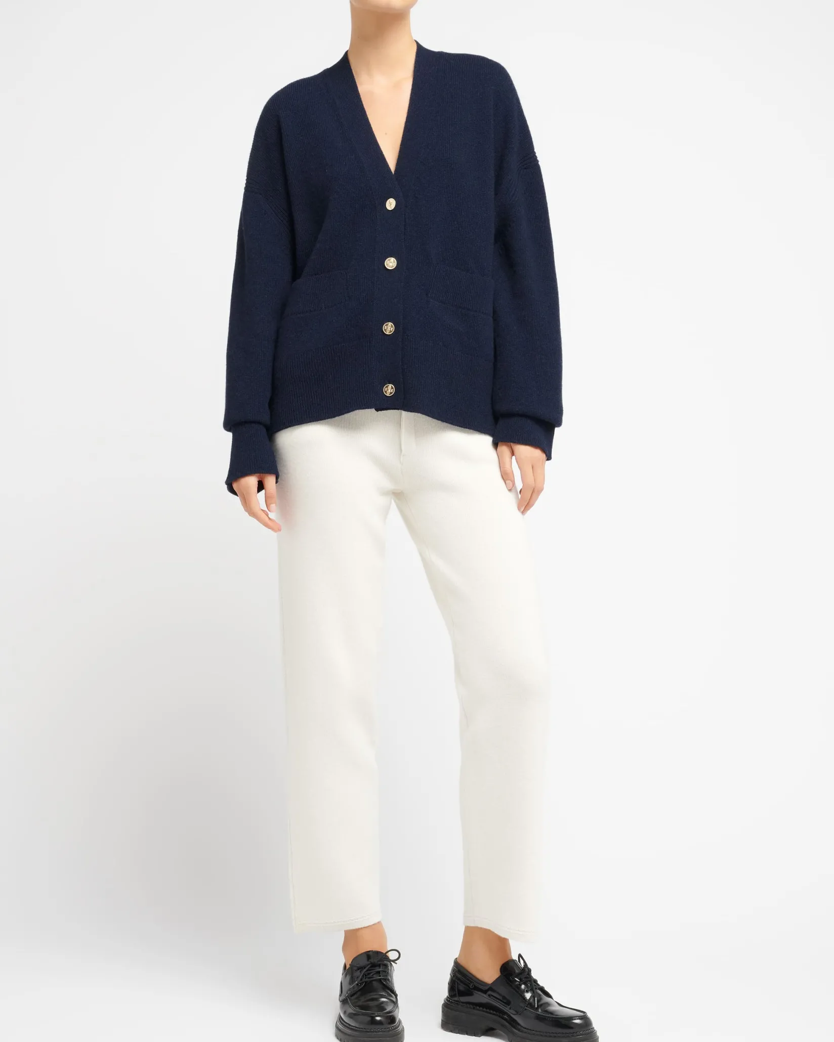 Women Barrie V-neck cashmere cardigan