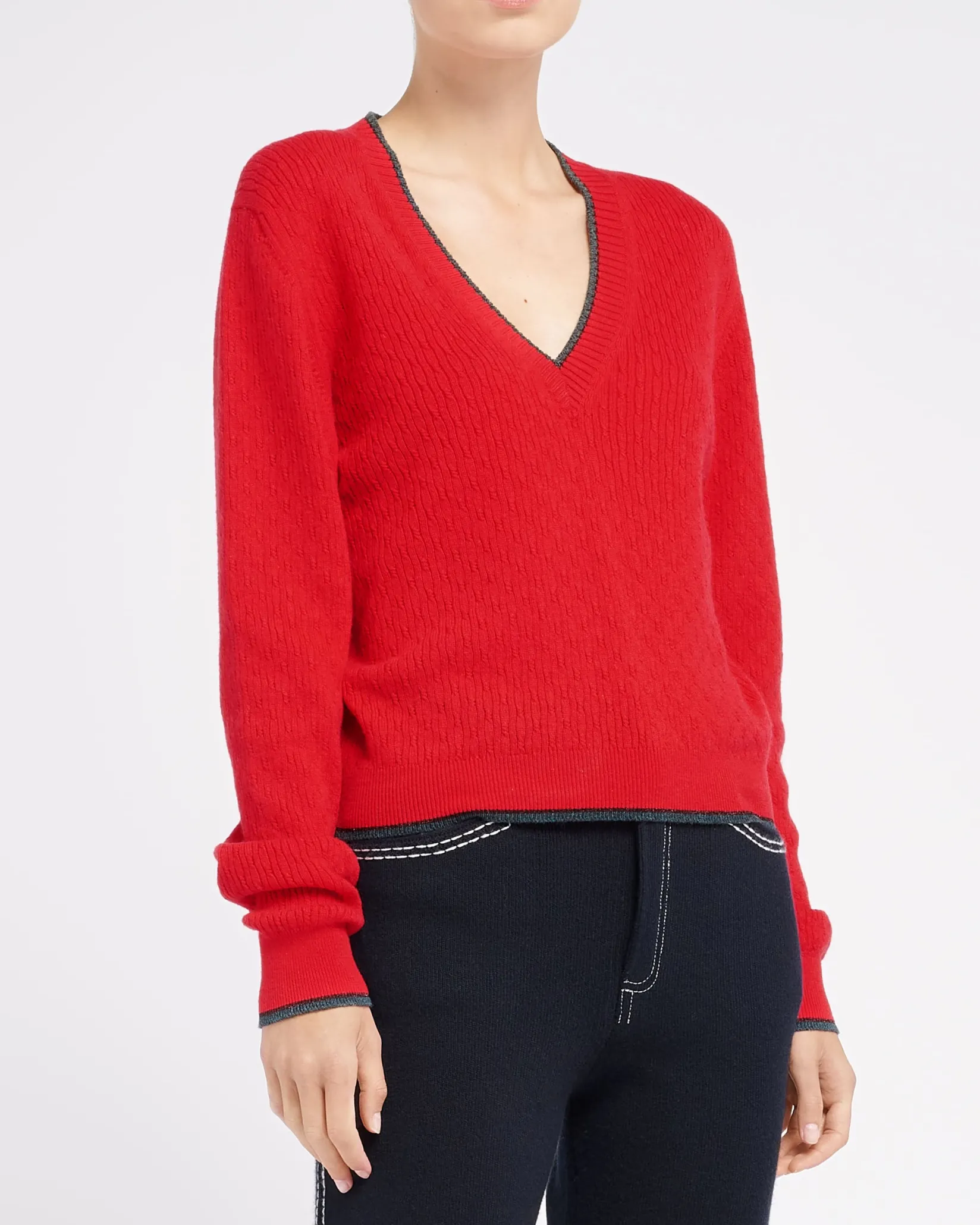 Women Barrie V-neck jumper in lightweight cashmere